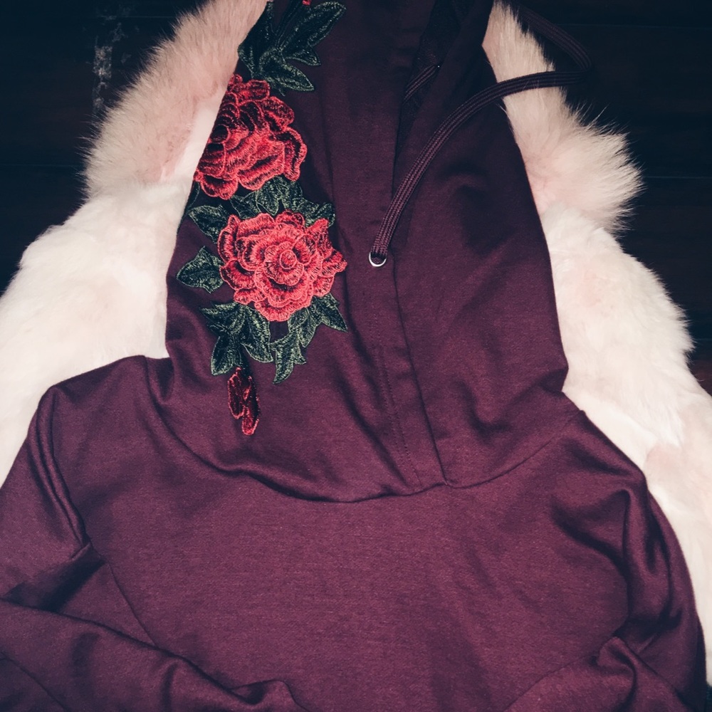 Rue21 Cropped hoodie !